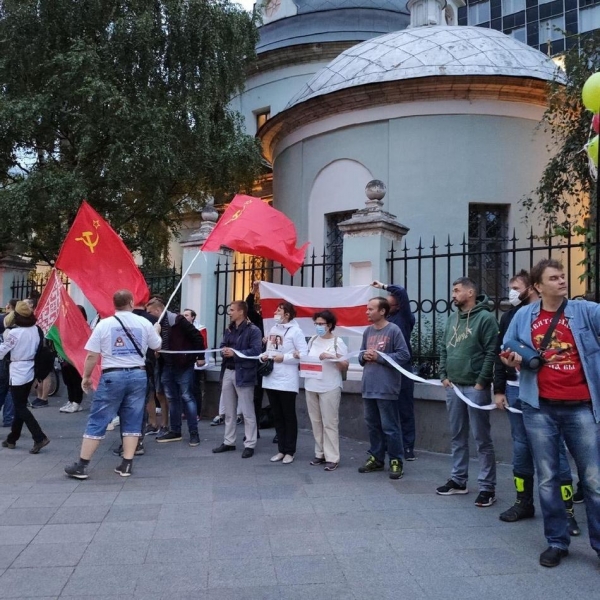 НОД пристыдил нацистских оппозиционеров у посольства Белоруссии в Москве