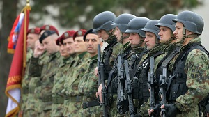 В ближайшее время Сербия не станет участвовать в каких-либо учениях или военной деятельности ни с НАТО, ни с ОДКБ, ни с Россией, США, Китаем, Евросоюзом, ни с Востоком, ни с Западом