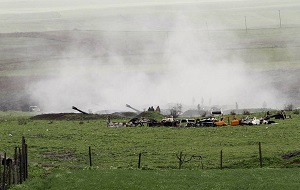 Власти Нагорнoго Карабаха объявили военное положение