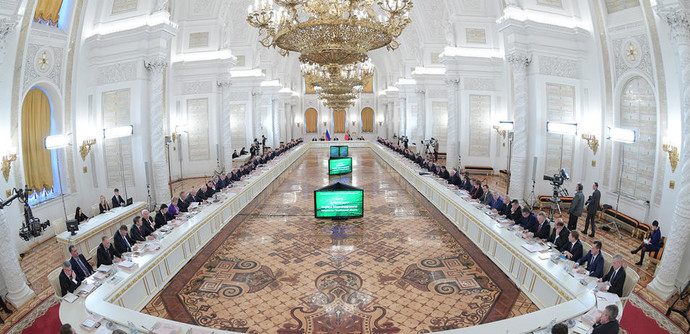 Госсовет РФ работает на общественных началах согласно принятому ГД закону