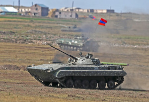 Азербайджан обвинил Армению в отправке и размещении военных в Карабахе