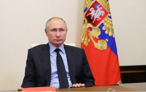 Путин поручил проработать вопрос о целесообразности создания в РФ суда по правам человека