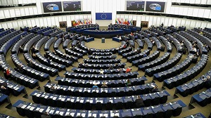 Европарламент утвердил доклад по политическим отношениям с Россией