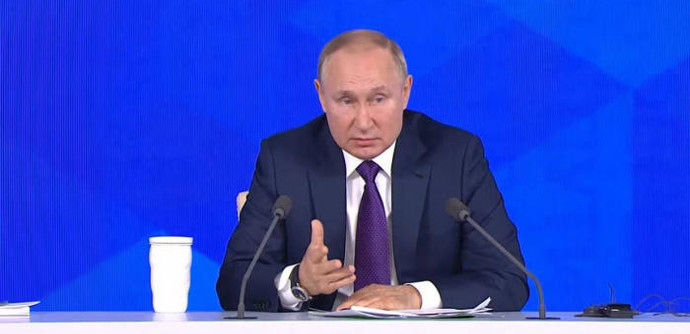 Путин заявил, что СМИ-иноагенты обязаны четко и ясно заявлять об источниках финансирования