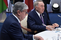 Стало известно о борьбе Назарбаева и Токаева за активы Казахстана