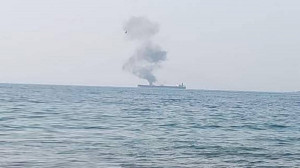 В Черном море загорелся танкер с российским экипажем