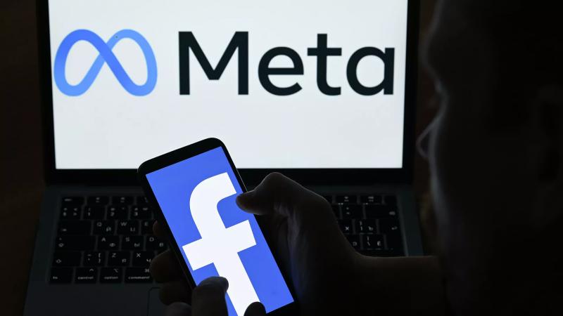 Facebook подверг цензуре четыре крупные российские СМИ, заявил РКН
