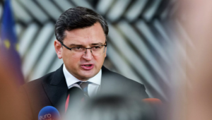 Глава МИД Украины Кулеба заявил, что Киев готов к переговорам с Москвой в любом формате