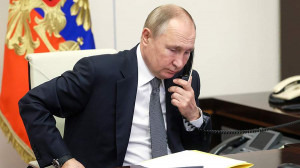 Путин по телефону проинформировал Шольца и Макрона об итогах заседания Совбеза