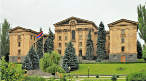 В Ереване заявили, что не обсуждают присоединение к Союзному государству