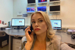 Экс-редактор Первого канала Марина Овсянникова начала работать в Die Welt