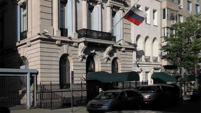 В Нью-Йорке заблокировали средства российского консульства