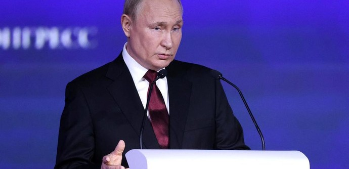 Путин заявил, что кроме политического, РФ будет отстаивать и укреплять экономический, финансовый, технологический суверенитет