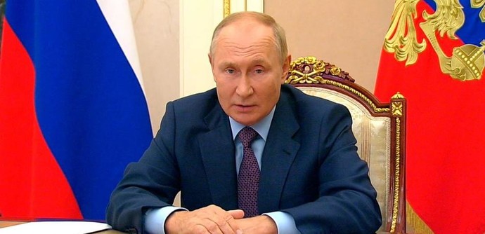 Процесс дедолларизации в России неизбежен, заявил Владимир Путин